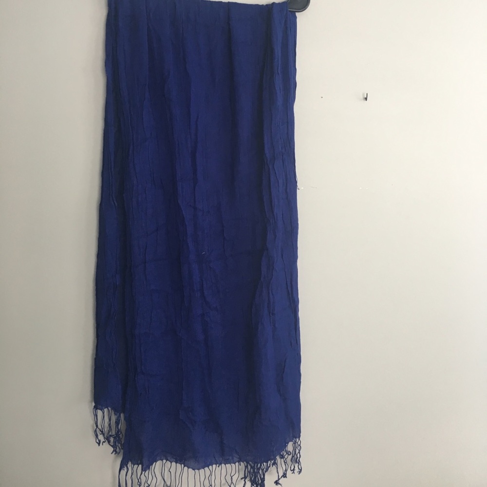 Scarves - Picture 3 of 5